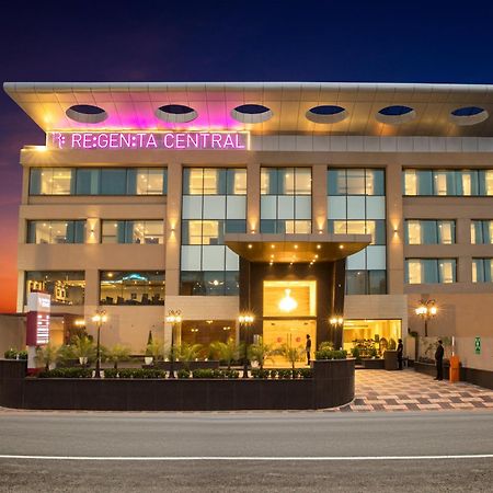 Regenta Central Cassia Zirakpur Chandigarh Exterior foto